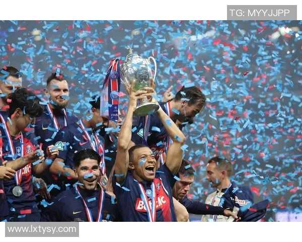 巴黎圣日耳曼与曼联2021年精彩对决全场回放视频及精彩瞬间解析 巴黎圣日耳曼与曼联2021年精彩对决全场回放视频及精彩瞬间解析